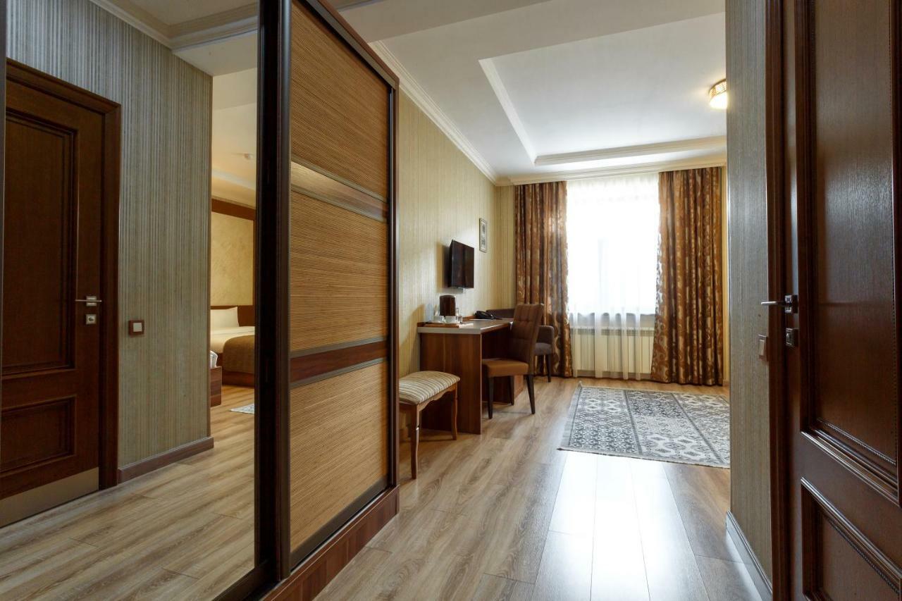 Sacvoyage Hotel Алматы Экстерьер фото