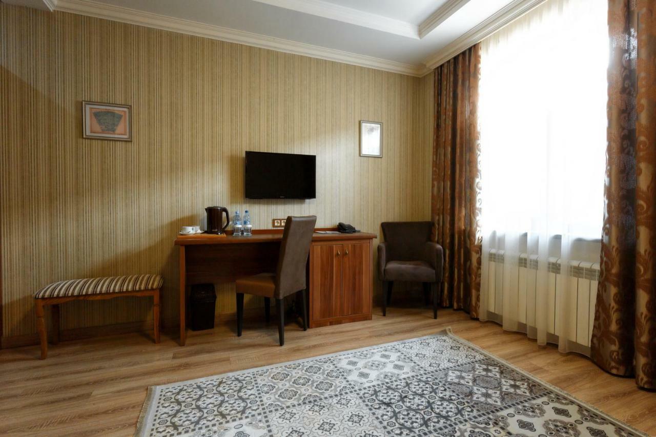 Sacvoyage Hotel Алматы Экстерьер фото