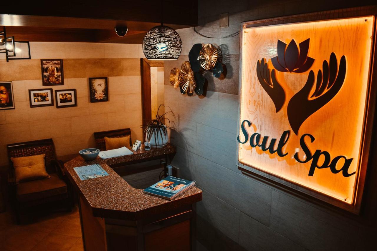 Sacvoyage Hotel Алматы Экстерьер фото